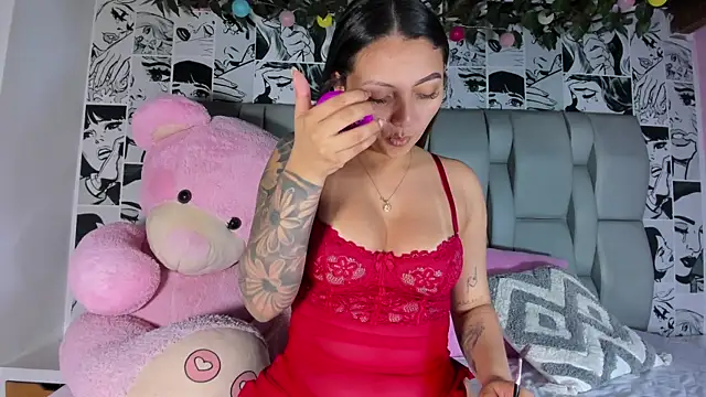Snapshot of LucyRosse chatting on 06.02.26 LucyRosse online show from 06.02.26