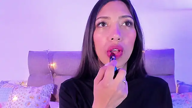 Miss veronicaa2 online show from 02.06.25