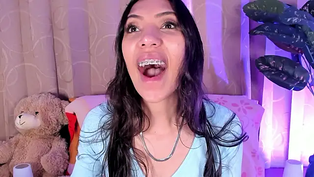 Miss veronicaa2 online show from 03.25.26