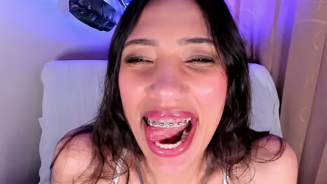 Snapshot of Miss_veronicaa2 chatting on 04.29.26 Miss veronicaa2 online show from 04.29.26