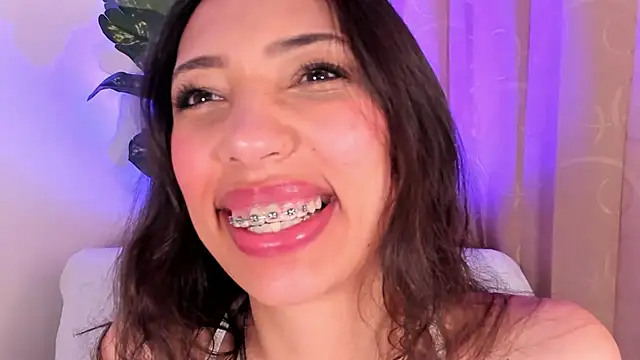 Snapshot of Miss_veronicaa2 chatting on 04.29.26 Miss veronicaa2 online show from 04.29.26
