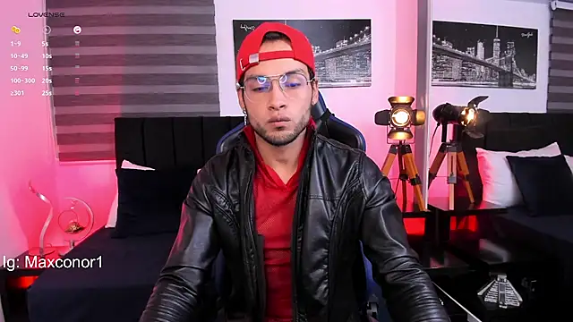 Snapshot of Max_Conor1 chatting on 03.14.25 Max Conor1 online show from 03.14.25