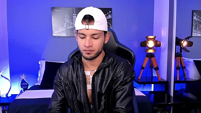 Snapshot of Max_Conor1 chatting on 09.12.25 Max Conor1 online show from 09.12.25