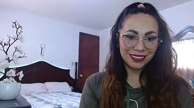 AloLovely  online show from 02.11.25