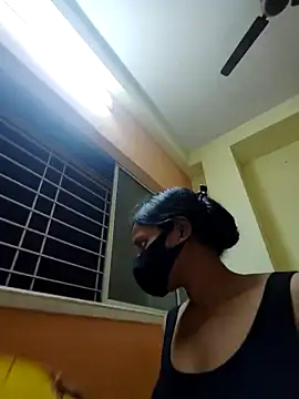 Snapshot of Olivia0879 chatting on 03.17.25 Olivia0879 online show from 03.17.25