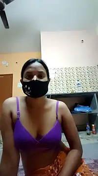 Snapshot of Olivia0879 chatting on 03.20.25 Olivia0879 online show from 03.20.25