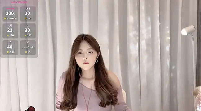 SylviaLing2007 online show from 02.09.25