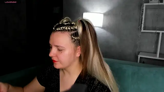 Snapshot of Jenny_Jimmy chatting on 02.17.26 Jenny Jimmy online show from 02.17.26