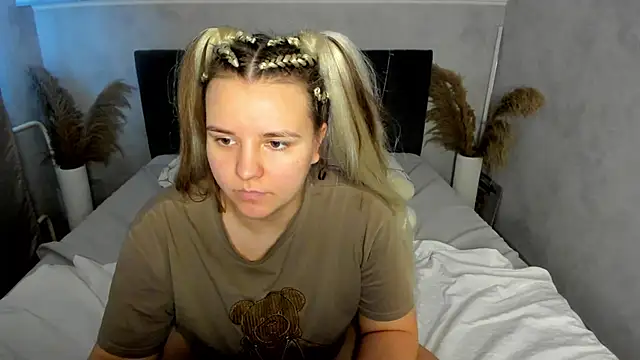 Snapshot of Jenny_Jimmy chatting on 02.20.26 Jenny Jimmy online show from 02.20.26