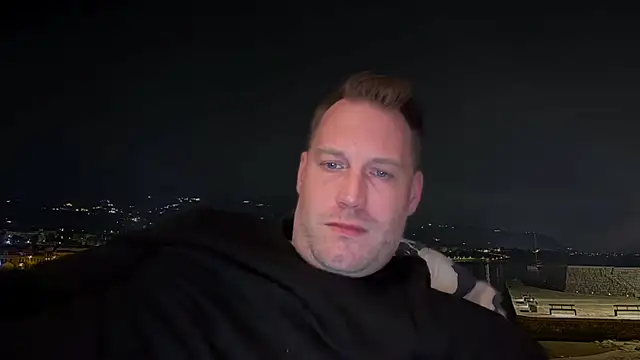 Snapshot of Christian87xxx chatting on 02.06.25 Christian87xxx online show from 02.06.25