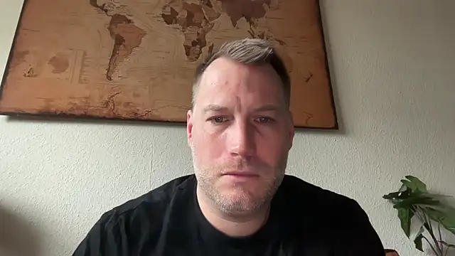 Snapshot of Christian87xxx chatting on 02.01.26 Christian87xxx online show from 02.01.26