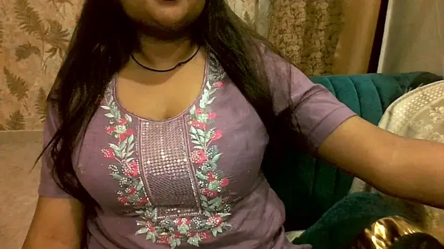 Snapshot of Kannu- chatting on 05.14.26 Kannu- online show from 05.14.26