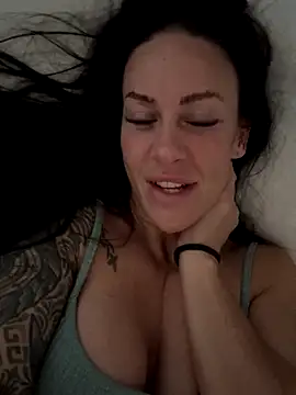 Snapshot of goddess-harper chatting on 09.27.25 goddess-harper online show from 09.27.25