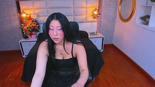 Nohemi louse online show from 03.18.26