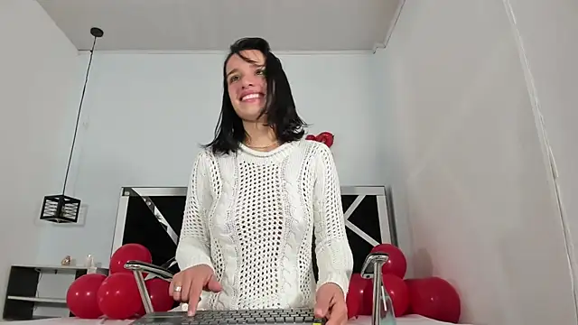 Annyrosee online show from 02.15.25