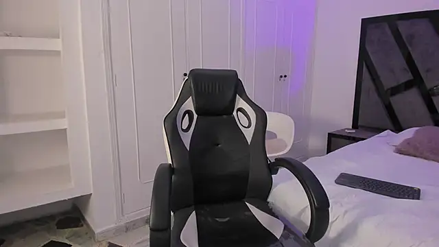 allicemackenzie online show from 09.24.25