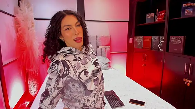 allicemackenzie online show from 12.15.25