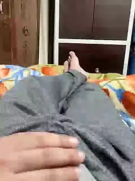 Snapshot of Hot_funky_boy chatting on 02.14.25 Hot funky boy online show from 02.14.25