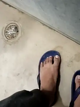 Snapshot of Hot_funky_boy chatting on 11.23.25 Hot funky boy online show from 11.23.25