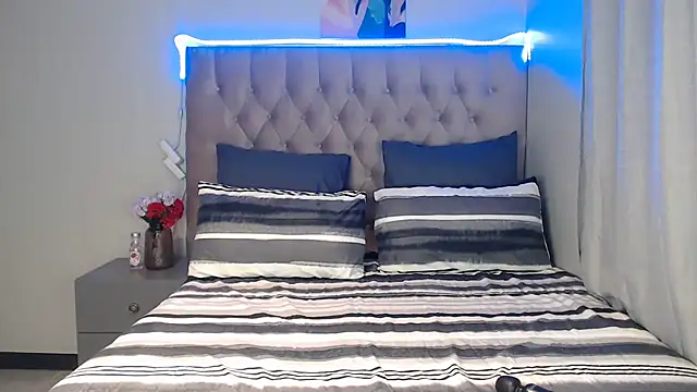 NikkyDangerr online show from 09.17.25