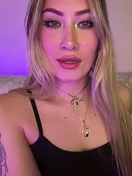 Snapshot of Lally_Valencia__ chatting on 03.15.25 Lally Valencia online show from 03.15.25