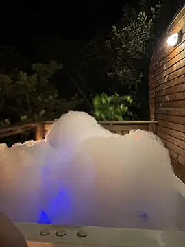 Snapshot of Lally_Valencia__ chatting on 10.29.25 Lally Valencia online show from 10.29.25