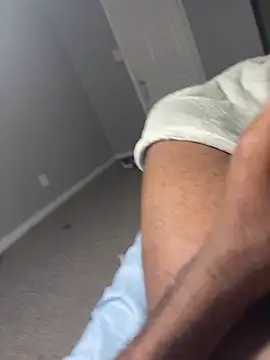 Snapshot of bigbola304 chatting on 10.28.25 bigbola304 online show from 10.28.25