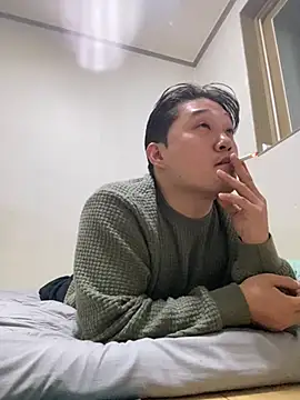 offwhite777 online show from 02.23.25