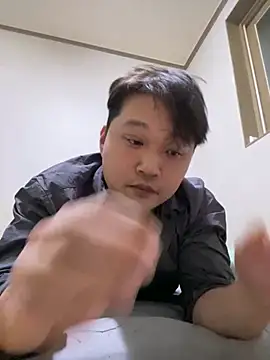 offwhite777 online show from 02.24.25