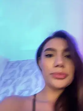 Snapshot of Alyssia_Collins chatting on 02.05.25 Alyssia Collins online show from 02.05.25