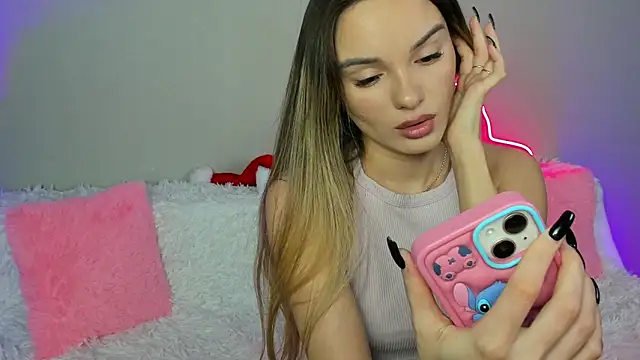 EvaBalmer online show from 12.17.25