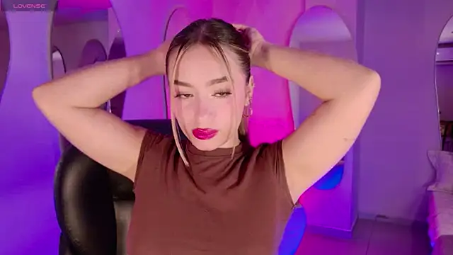 Snapshot of AmaiaHaywood chatting on 11.06.25 AmaiaHaywood online show from 11.06.25