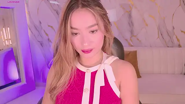 Snapshot of AmaiaHaywood chatting on 11.27.25 AmaiaHaywood online show from 11.27.25