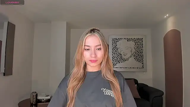 Snapshot of AmaiaHaywood chatting on 01.11.26 AmaiaHaywood online show from 01.11.26