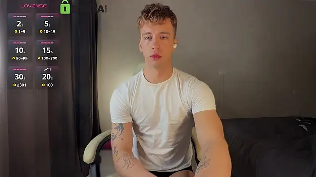 VincentSmith02 online show from 04.05.26