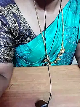 Snapshot of Tamil_Radha chatting on 10.01.25 Tamil Radha online show from 10.01.25