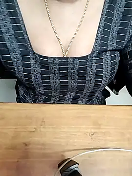 Snapshot of Tamil_Radha chatting on 11.21.25 Tamil Radha online show from 11.21.25