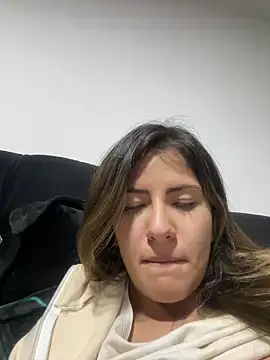 Andrea18 blonde online show from 03.19.25