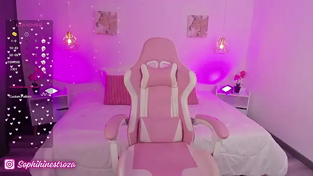 whiteatenea online show from 03.03.25