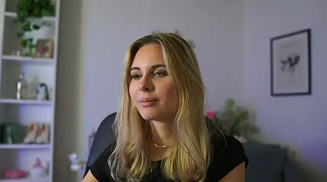 Snapshot of catecrago_ chatting on 02.10.25 catecrago online show from 02.10.25