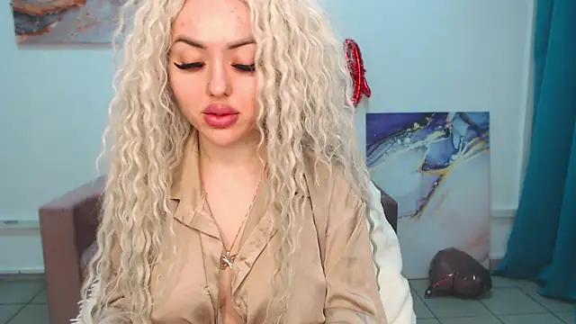 MissisCaty online show from 02.10.25