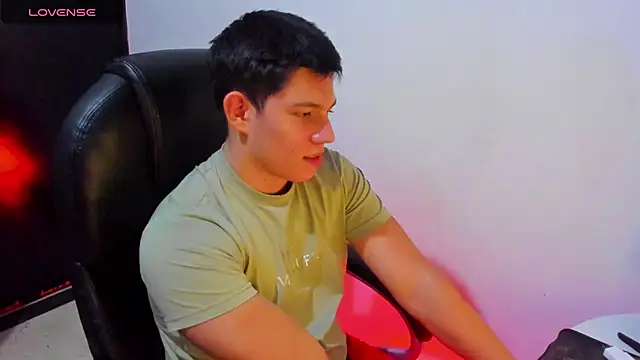 JamesCr  online show from 03.19.25