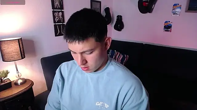 JamesCr  online show from 03.11.26