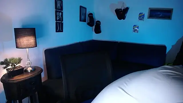 JamesCr  online show from 03.27.26