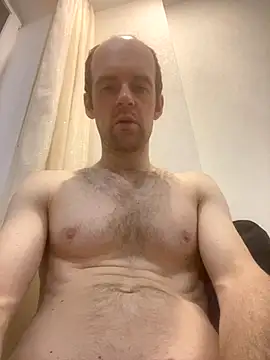 LynnAhNight online show from 10.24.25