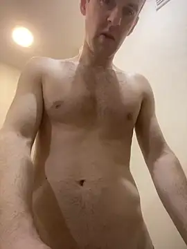 LynnAhNight online show from 02.02.26