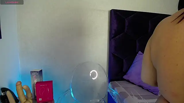 Snapshot of GochitaWild chatting on 11.06.25 GochitaWild online show from 11.06.25