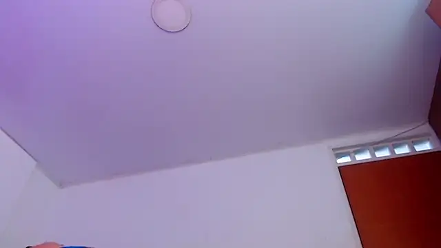 Snapshot of Taliana36 chatting on 02.13.25 Taliana36 online show from 02.13.25