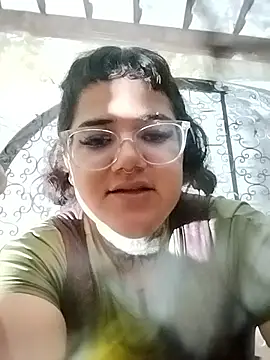 xomimuka online show from 10.08.25