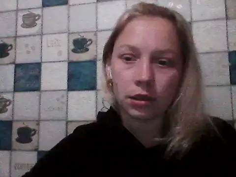 Snapshot of Anna_wey chatting on 04.18.26 Anna wey online show from 04.18.26